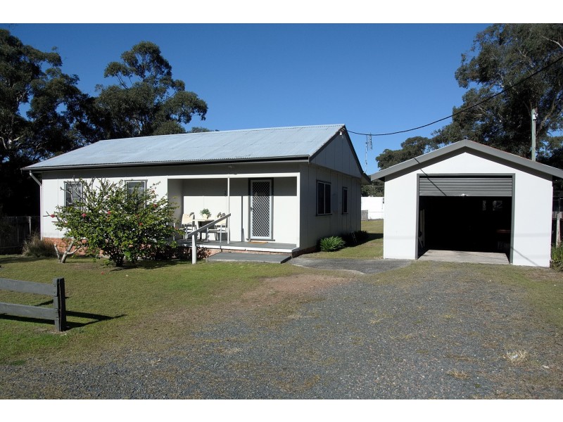 28 Yamba St, Hawks Nest NSW 2324
