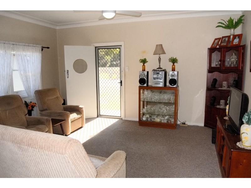 28 Yamba St, Hawks Nest NSW 2324