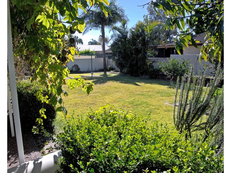 9 Martin Cct, Tea Gardens NSW 2324