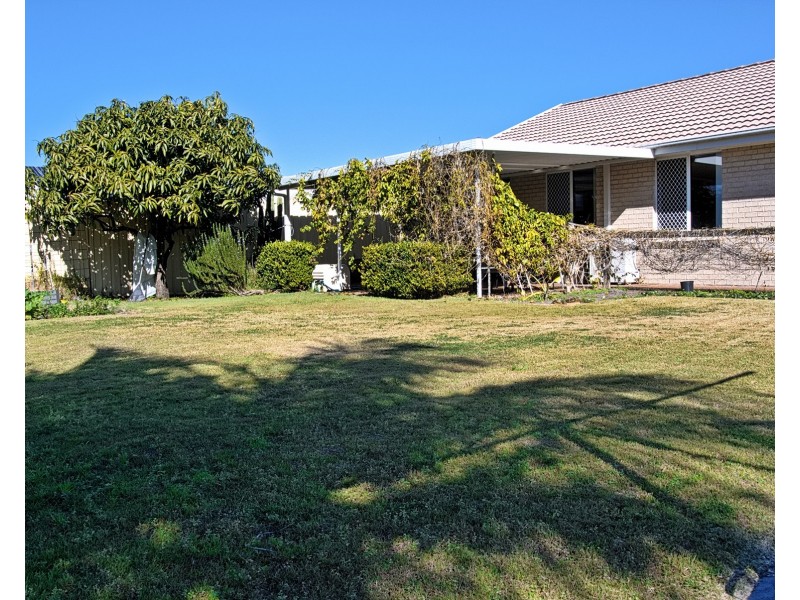 9 Martin Cct, Tea Gardens NSW 2324