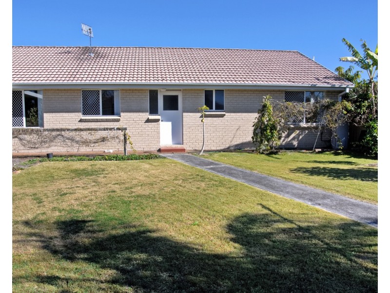9 Martin Cct, Tea Gardens NSW 2324