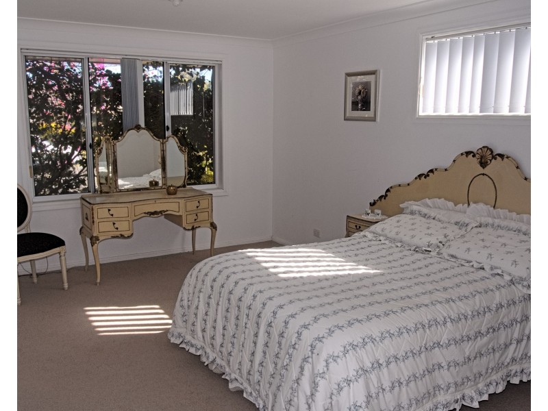 9 Martin Cct, Tea Gardens NSW 2324