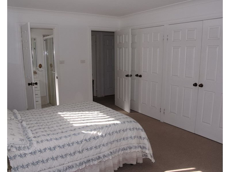9 Martin Cct, Tea Gardens NSW 2324