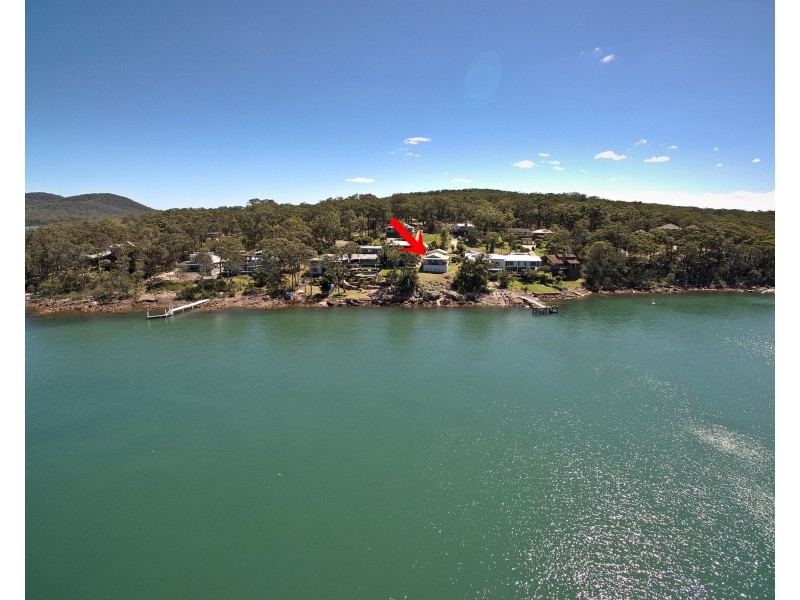 8 The Esplanade, North Arm Cove NSW 2324