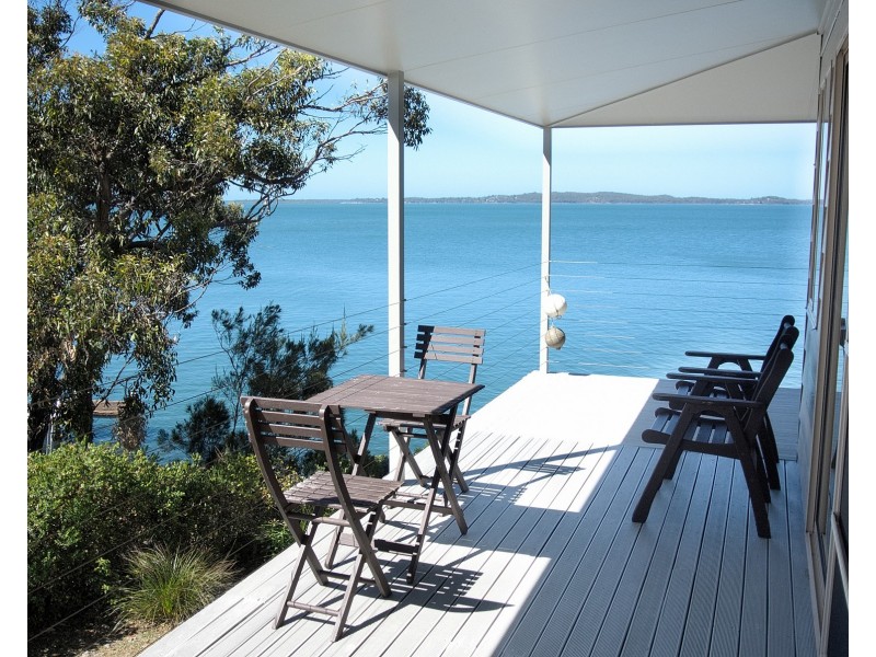8 The Esplanade, North Arm Cove NSW 2324