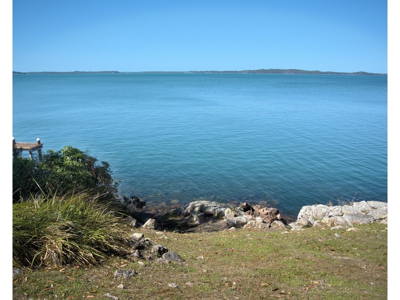 8 The Esplanade, North Arm Cove NSW 2324