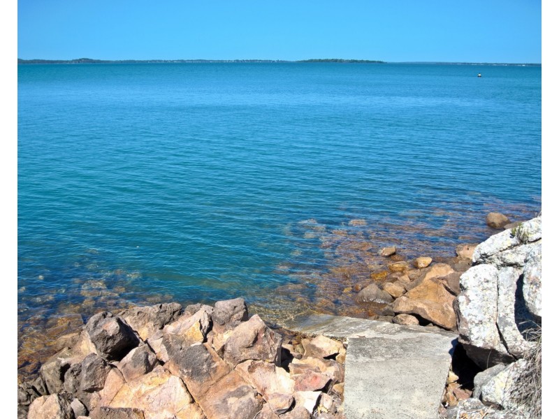 8 The Esplanade, North Arm Cove NSW 2324