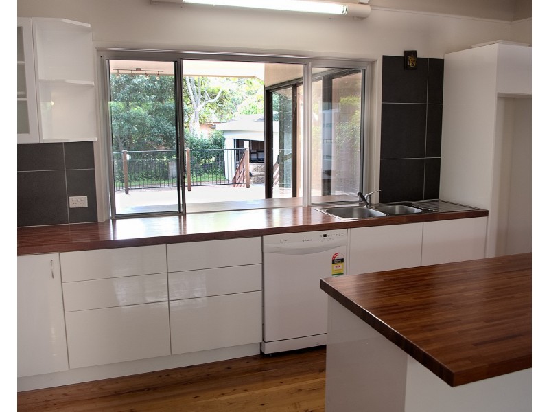 77 Booner St, Hawks Nest NSW 2324