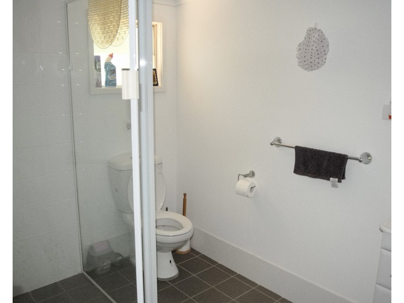 4 Peace Pde, Pindimar NSW 2324