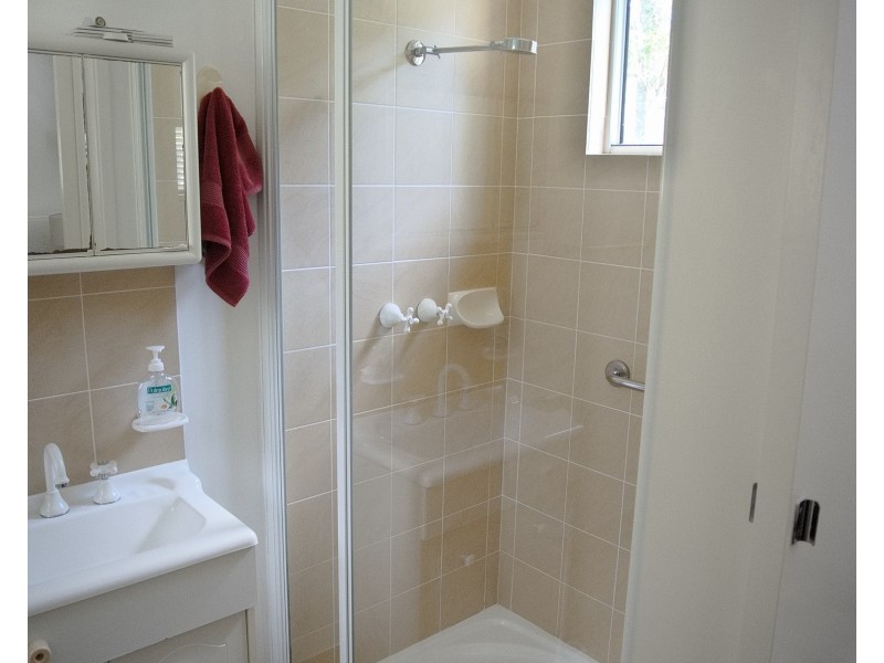 4 Peace Pde, Pindimar NSW 2324