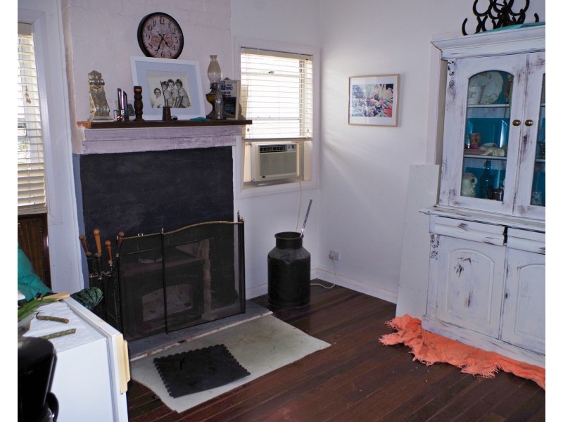 11 Central Ave, Bundabah NSW 2324