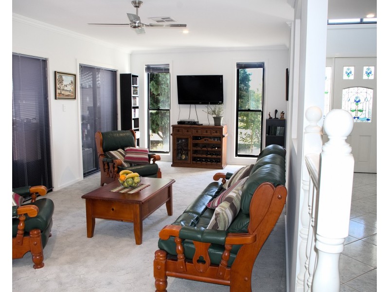 16 Dunshea Ave, Tea Gardens NSW 2324