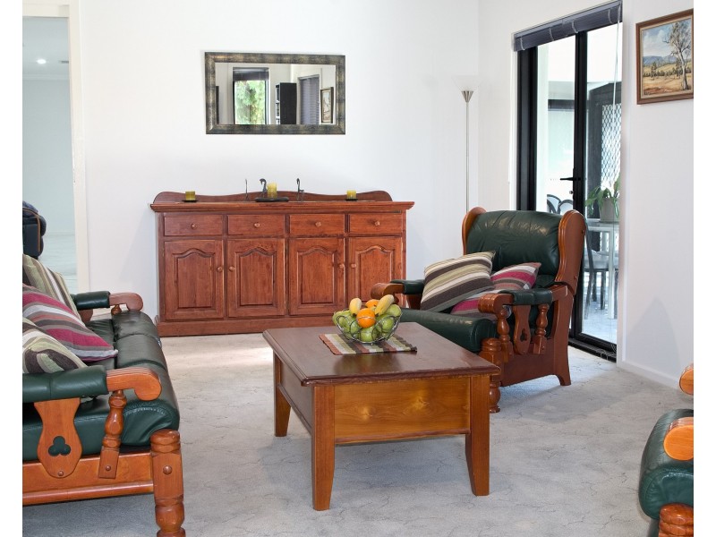 16 Dunshea Ave, Tea Gardens NSW 2324