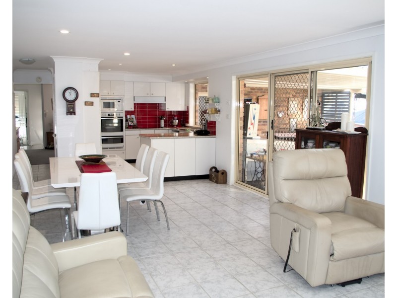 3 Penn Drive, Tea Gardens NSW 2324