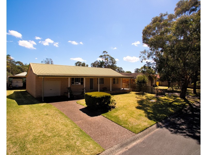 6 Higgins Close, Tea Gardens NSW 2324