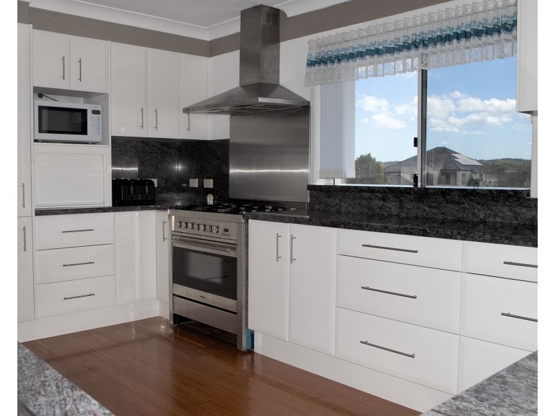 2 Sanctuary Close, Tea Gardens NSW 2324