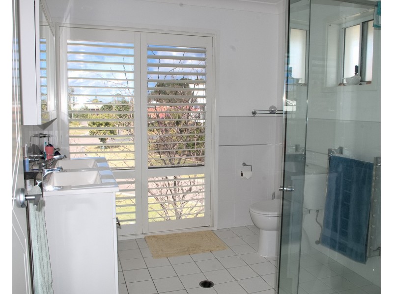 2 Sanctuary Close, Tea Gardens NSW 2324