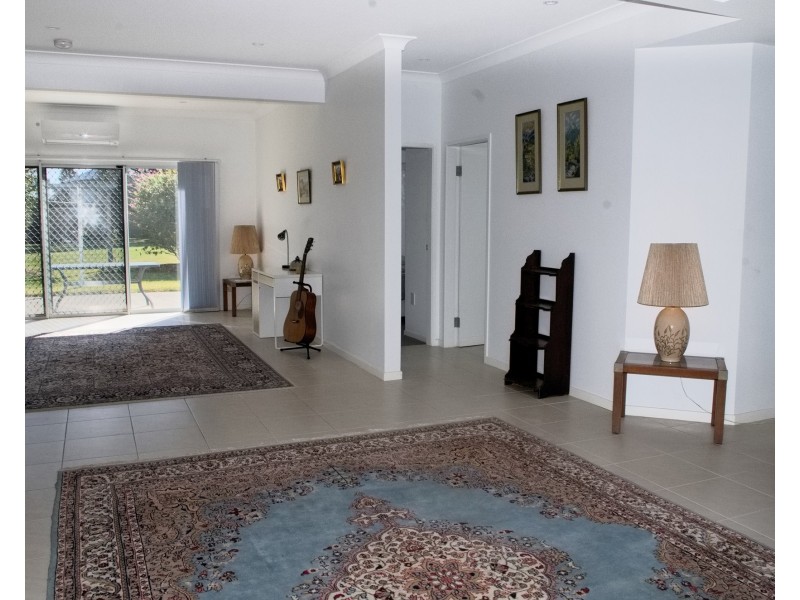 2 Sanctuary Close, Tea Gardens NSW 2324