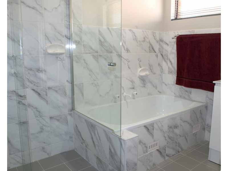 25 Dolphin Ave, Hawks Nest NSW 2324