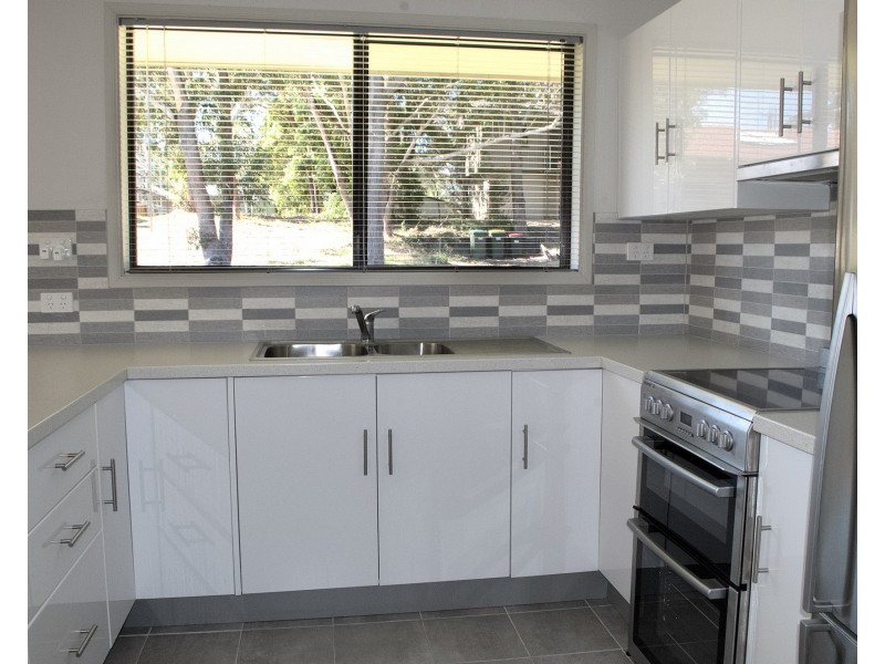 25 Dolphin Ave, Hawks Nest NSW 2324