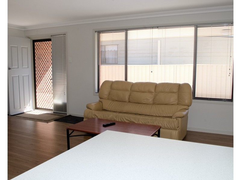 25 Dolphin Ave, Hawks Nest NSW 2324