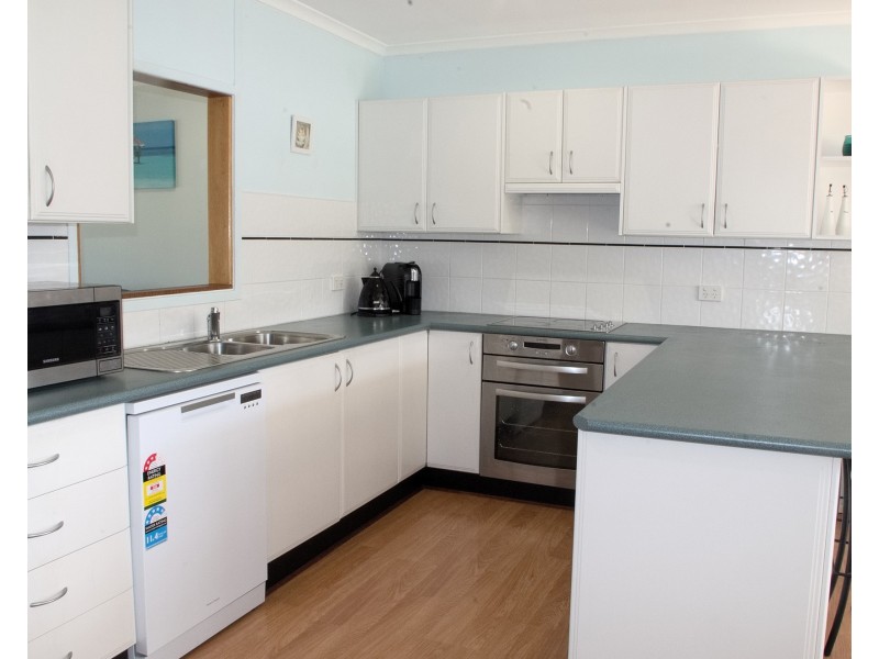 26 Mermaid Ave, Hawks Nest NSW 2324