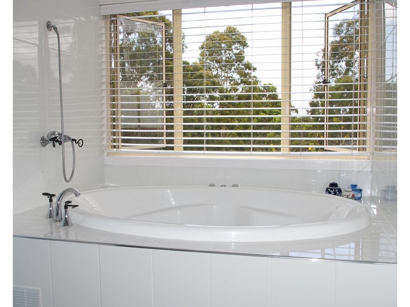 3  Petrel Place, Tea Gardens NSW 2324