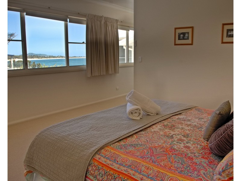 89 The Boulevarde, Hawks Nest NSW 2324