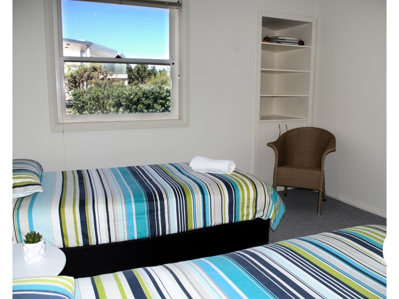 89 The Boulevarde, Hawks Nest NSW 2324
