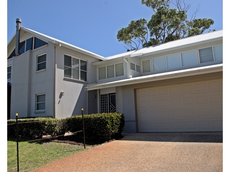 89 The Boulevarde, Hawks Nest NSW 2324