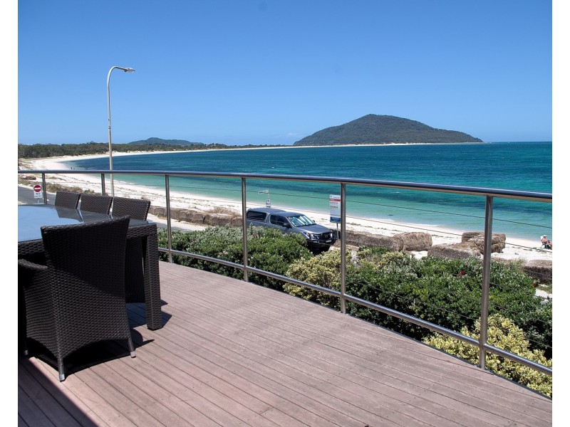 89 The Boulevarde, Hawks Nest NSW 2324