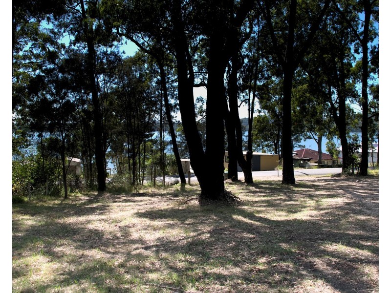 9 Cove Blvd, North Arm Cove NSW 2324