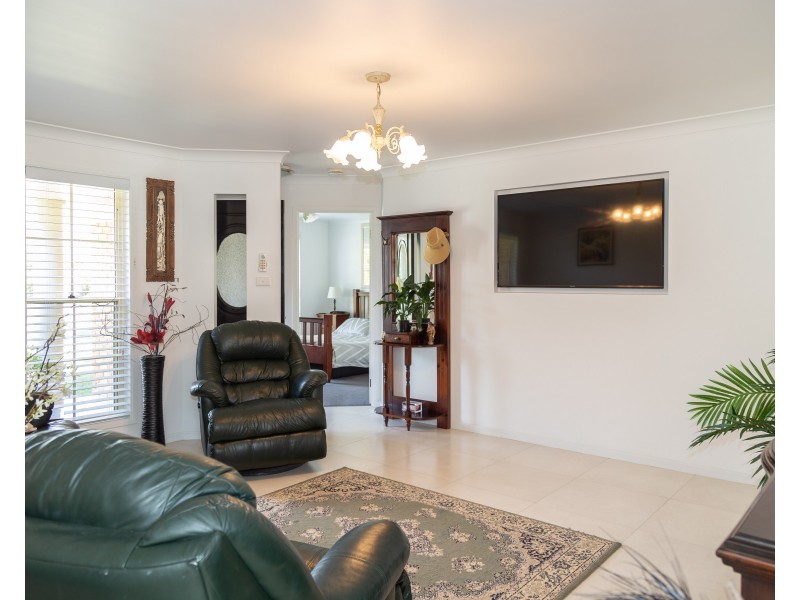 5 Genoa Grove, Tea Gardens NSW 2324