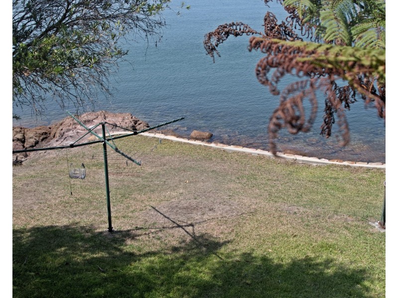 12 The Esplanade, North Arm Cove NSW 2324