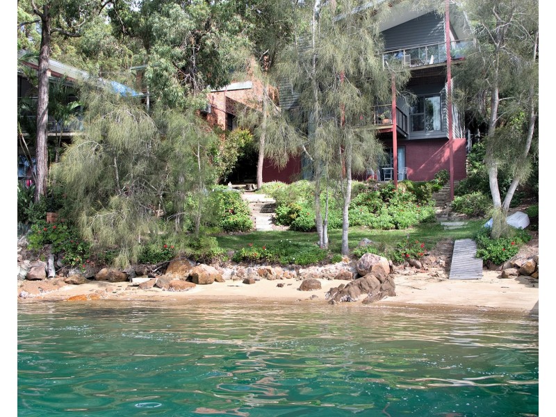 118 Cove Boulevard, North Arm Cove NSW 2324