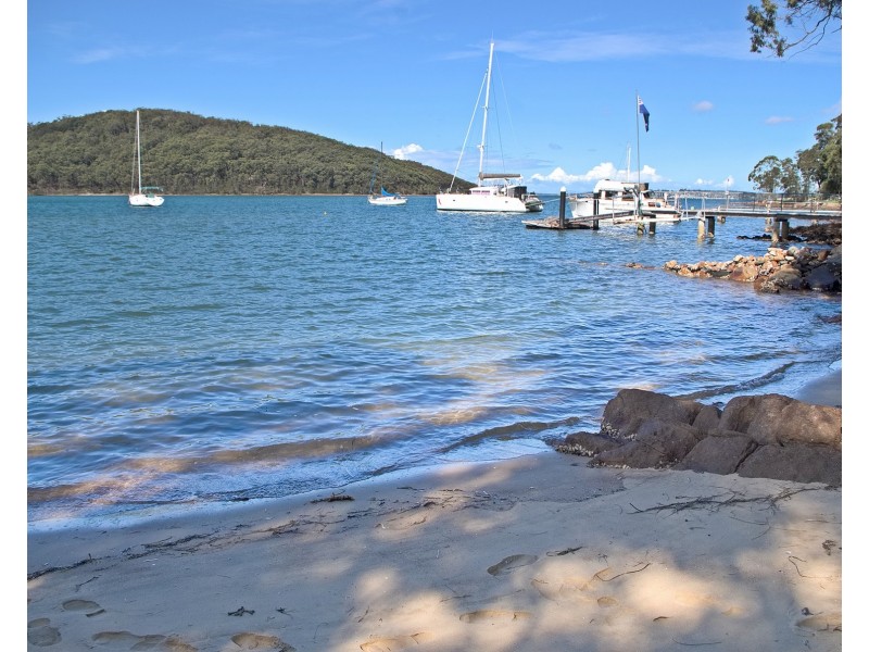 118 Cove Boulevard, North Arm Cove NSW 2324