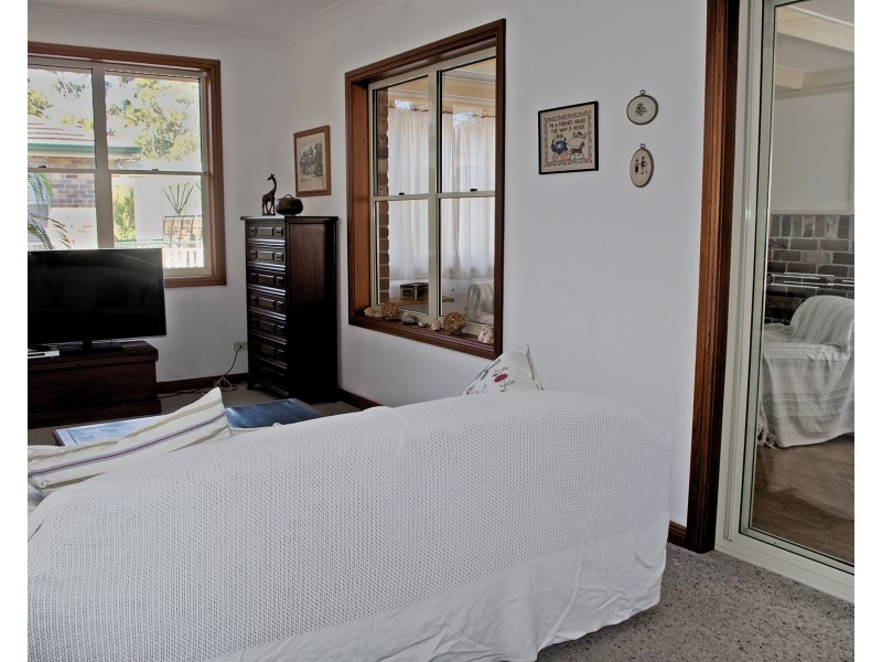 2/17 Morang St, Hawks Nest NSW 2324