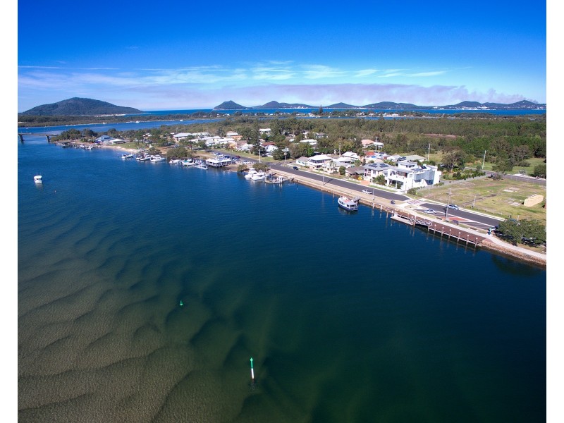 2/27 Myall St, Tea Gardens NSW 2324