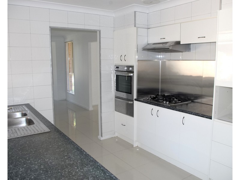 4 Boondelbah Rd, Tea Gardens NSW 2324