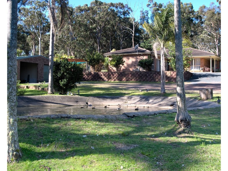 4 Boondelbah Rd, Tea Gardens NSW 2324