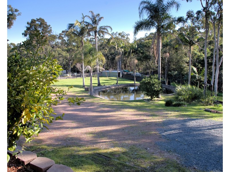 4 Boondelbah Rd, Tea Gardens NSW 2324