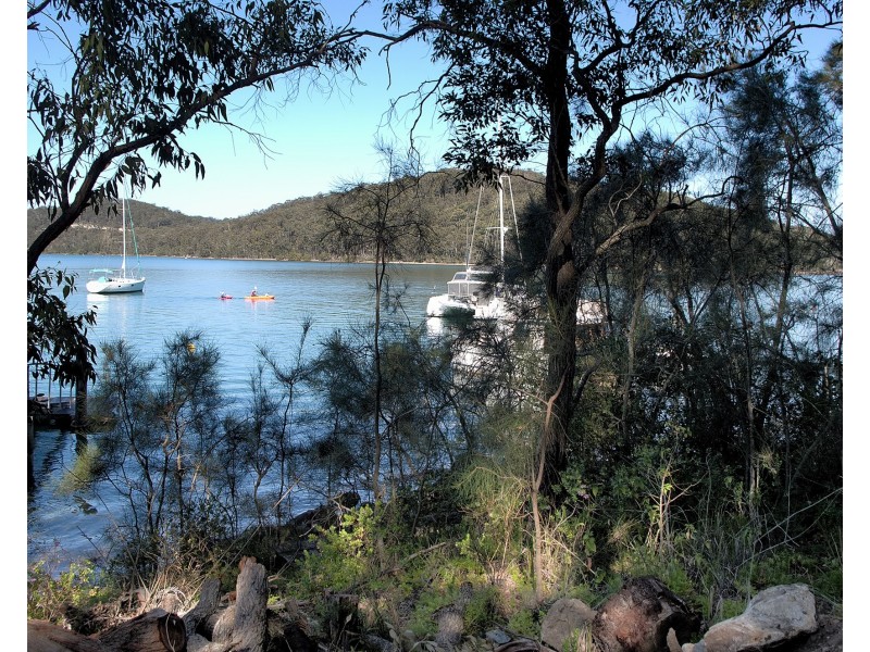 122 Cove Blvd, North Arm Cove NSW 2324