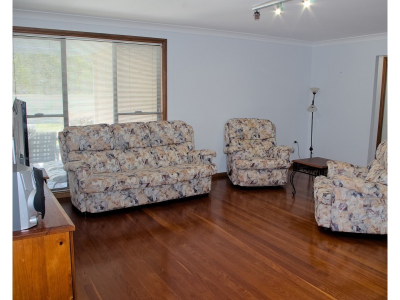 33 Martin Circuit, Tea Gardens NSW 2324