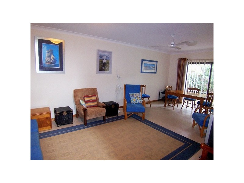 3 / 7 Elouera Close, Hawks Nest NSW 2324