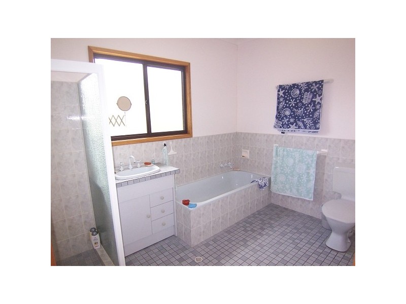 3 / 7 Elouera Close, Hawks Nest NSW 2324