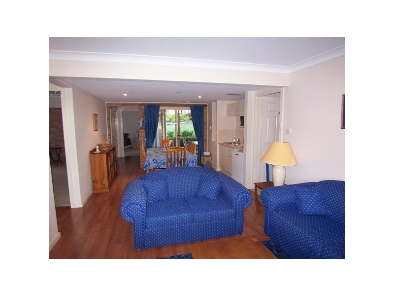 9 Wombourne Drive, Tea Gardens NSW 2324