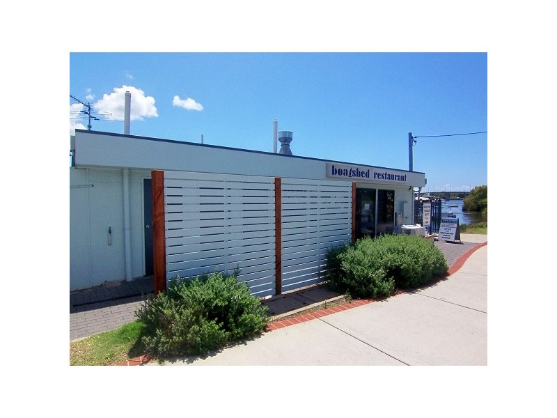 110 Marine Dr, Tea Gardens NSW 2324