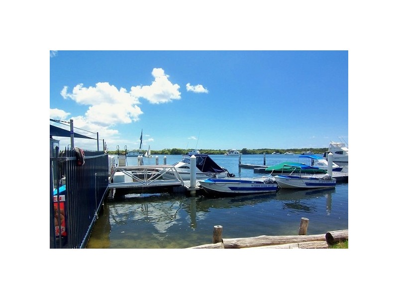 110 Marine Dr, Tea Gardens NSW 2324