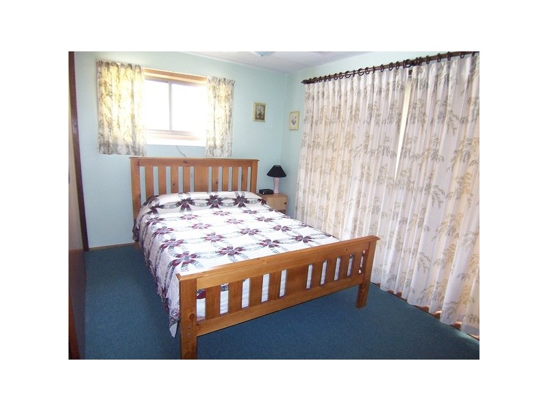 38 Kurrawong St, Hawks Nest NSW 2324