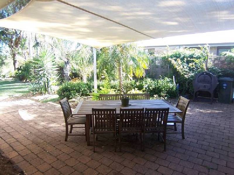 35 Albatross Ave, Hawks Nest NSW 2324